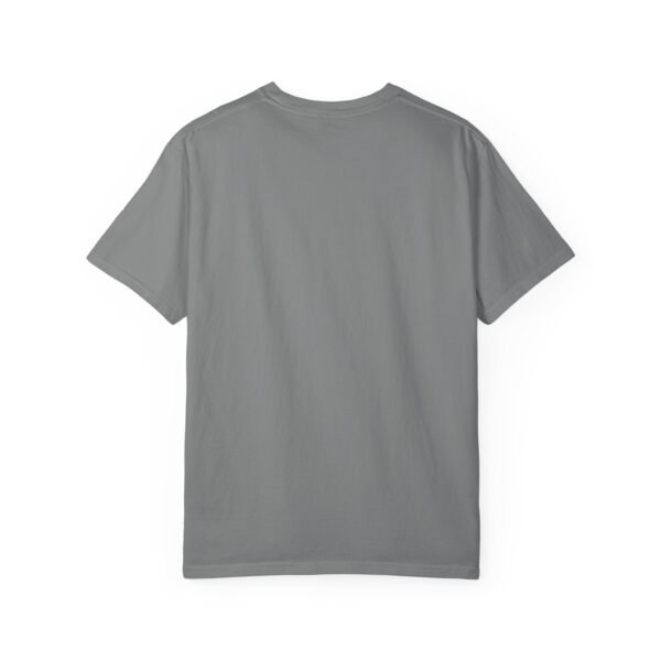 Camiseta bruja “La magia reside en lo desconocido” – Ropa mística y esotérica | Estilo gótico unisex - Image 9