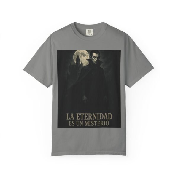 Camiseta vampiro “La eternidad es un misterio” – Estilo gótico oscuro | Ropa de horror y misterio unisex - Image 13